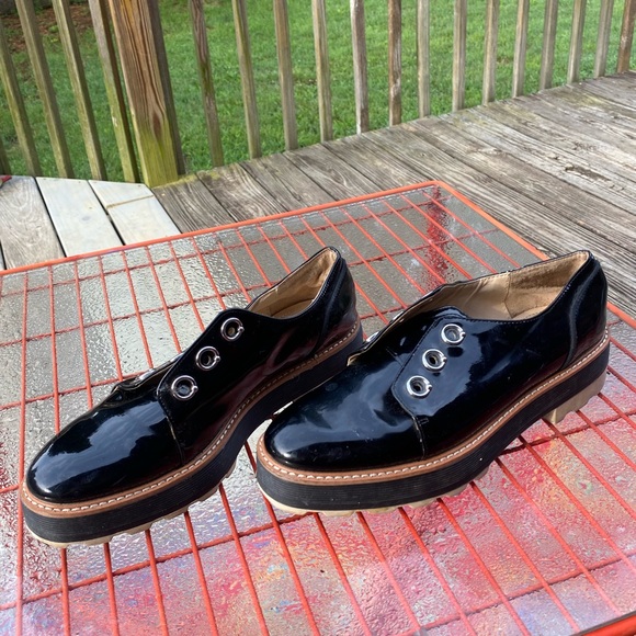 zara black patent leather oxford loafers w platform
needs laces size 38 US7.5-8 - Picture 7 of 8